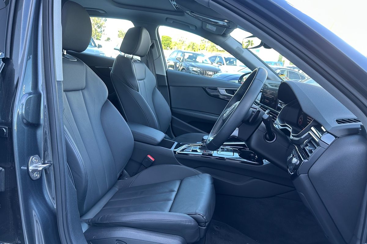 2024 Audi A4 45 TFSI S line B9
