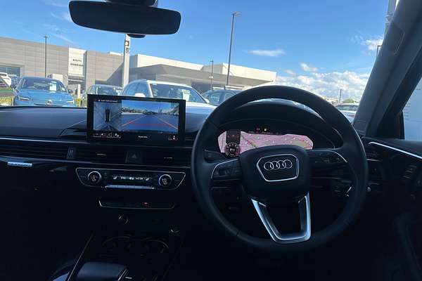 2024 Audi A4 45 TFSI S line B9