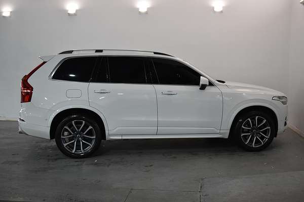 2019 Volvo XC90 D5 Momentum