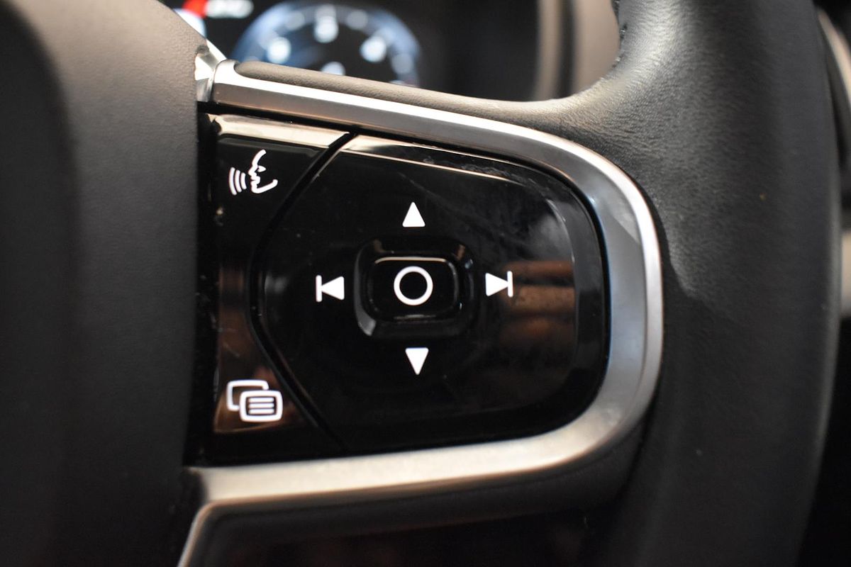 2019 Volvo XC90 D5 Momentum