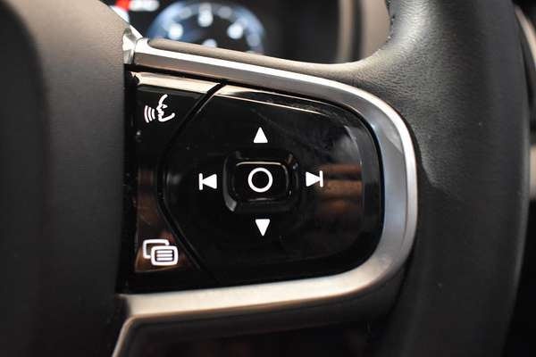2019 Volvo XC90 D5 Momentum
