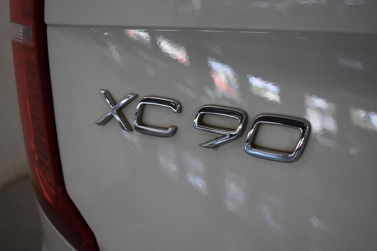 2019 Volvo XC90 D5 Momentum