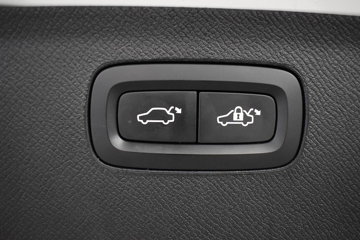 2019 Volvo XC90 D5 Momentum