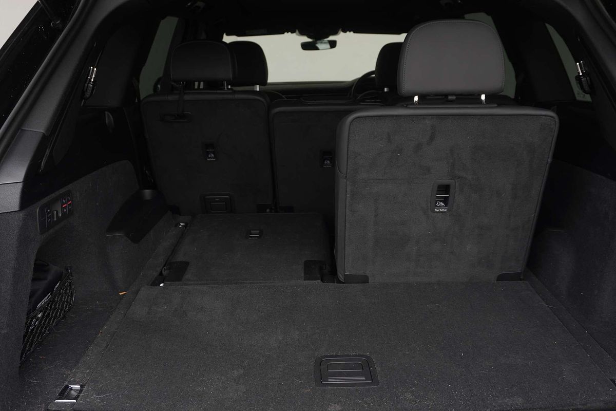 2024 Audi Q7 50 TDI S line 4M