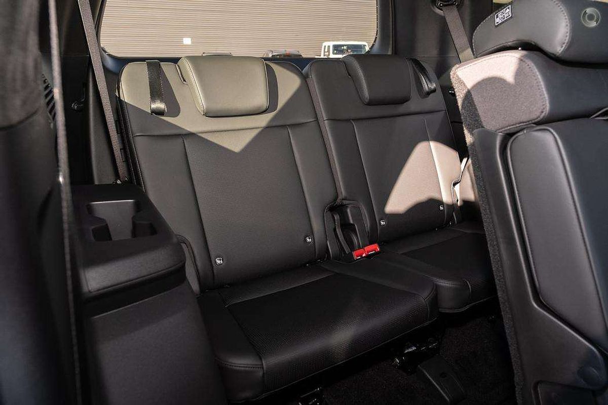 2025 Hyundai Santa Fe Calligraphy MX5.V1