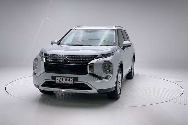 2023 Mitsubishi Outlander LS ZM