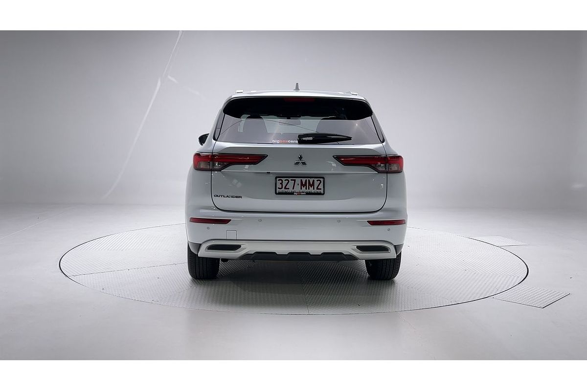 2023 Mitsubishi Outlander LS ZM
