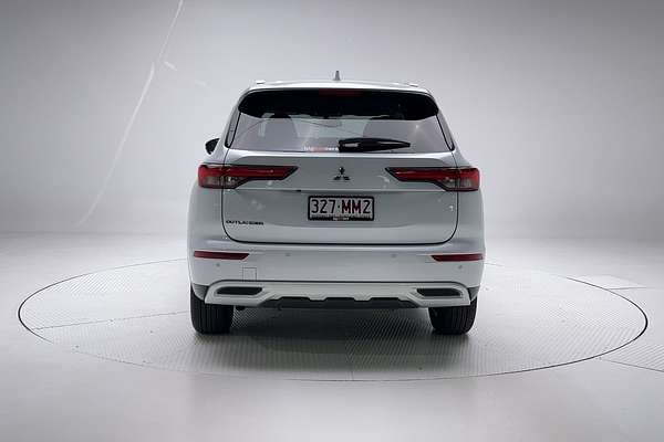 2023 Mitsubishi Outlander LS ZM