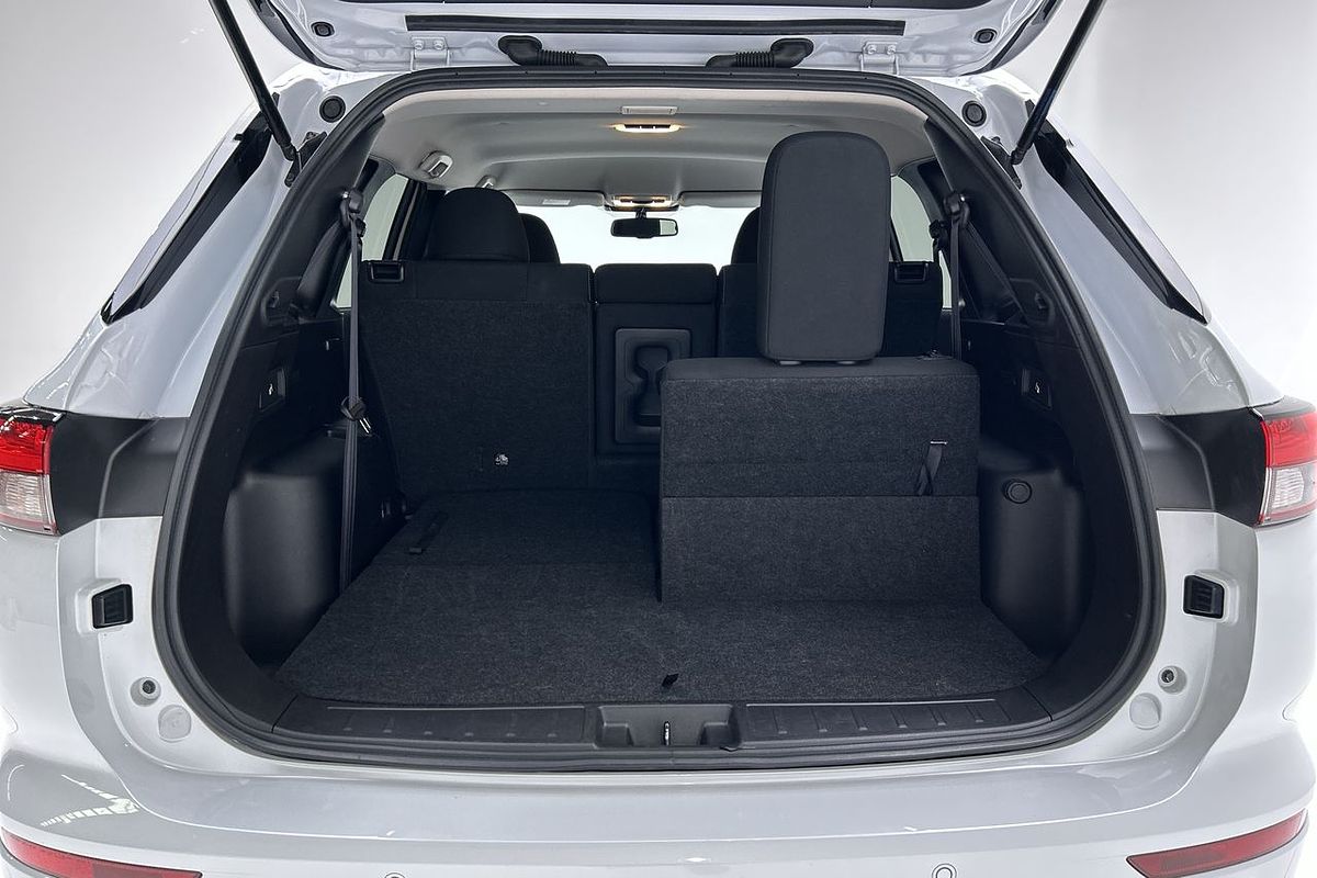 2023 Mitsubishi Outlander LS ZM