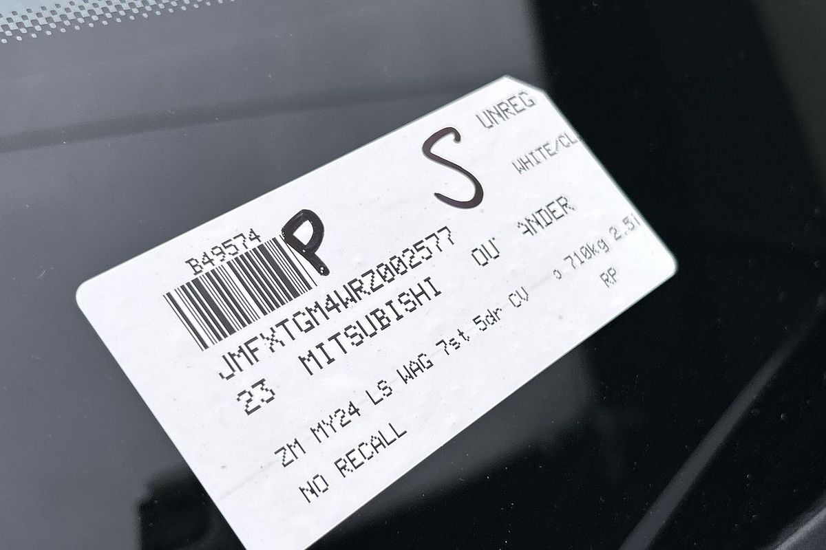 2023 Mitsubishi Outlander LS ZM