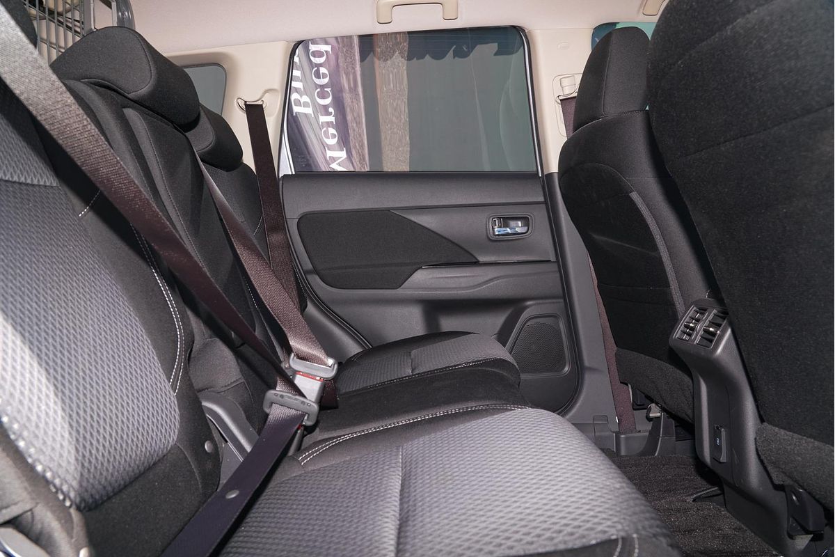 2021 Mitsubishi Outlander PHEV ES ZL