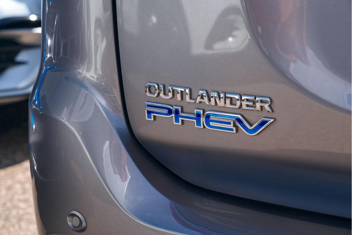 2021 Mitsubishi Outlander PHEV ES ZL