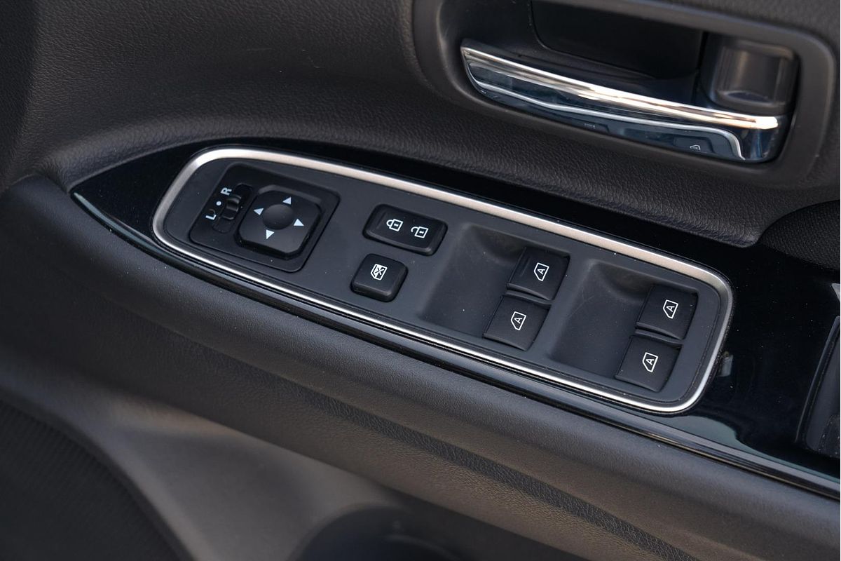 2021 Mitsubishi Outlander PHEV ES ZL