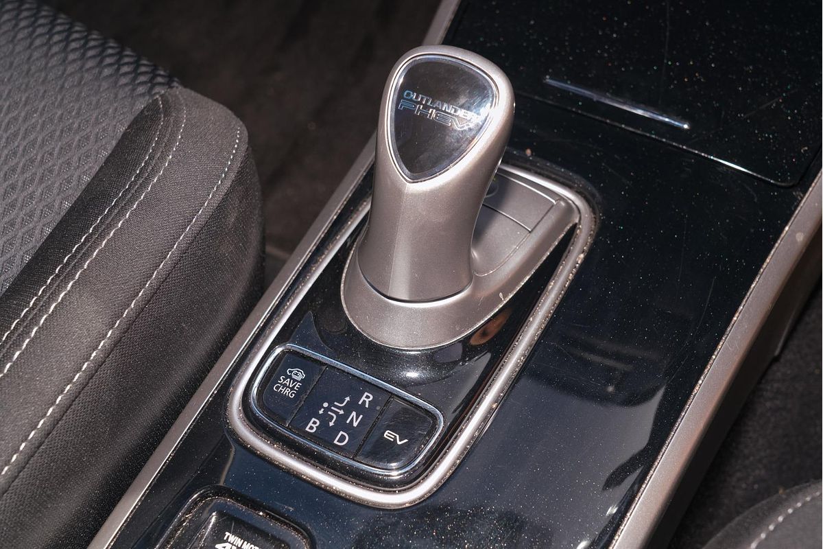 2021 Mitsubishi Outlander PHEV ES ZL