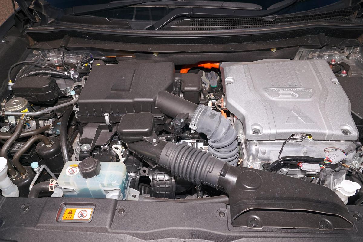 2021 Mitsubishi Outlander PHEV ES ZL
