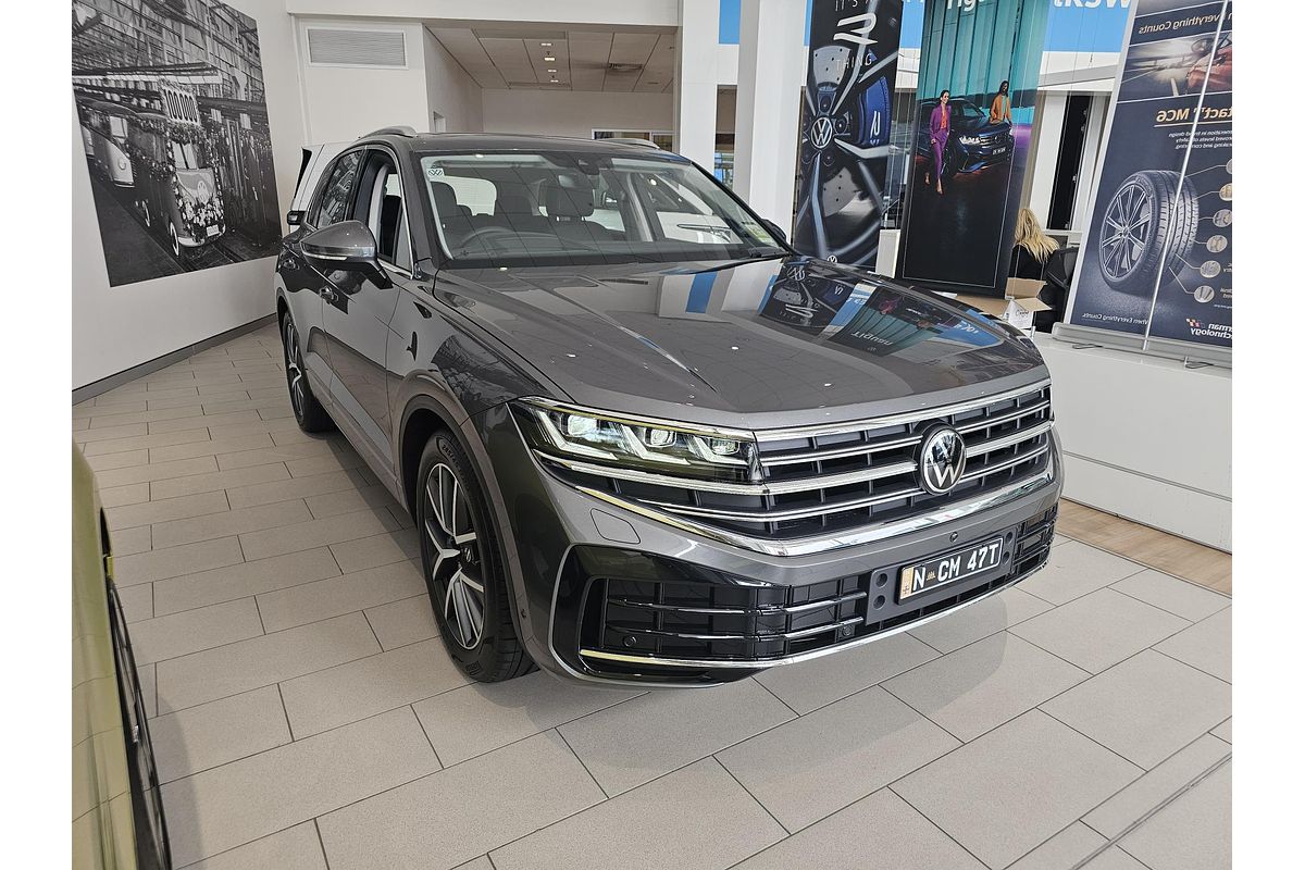 2024 Volkswagen Touareg 210TDI Elegance RC