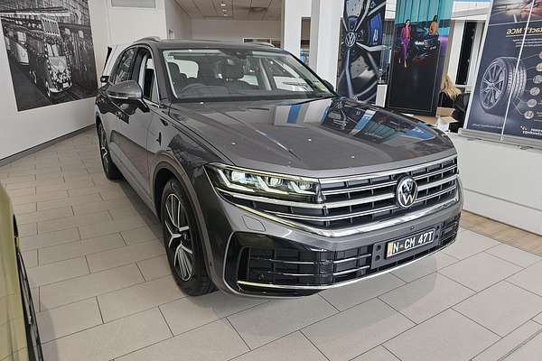 2024 Volkswagen Touareg 210TDI Elegance RC