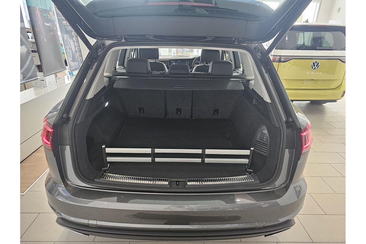 2024 Volkswagen Touareg 210TDI Elegance RC
