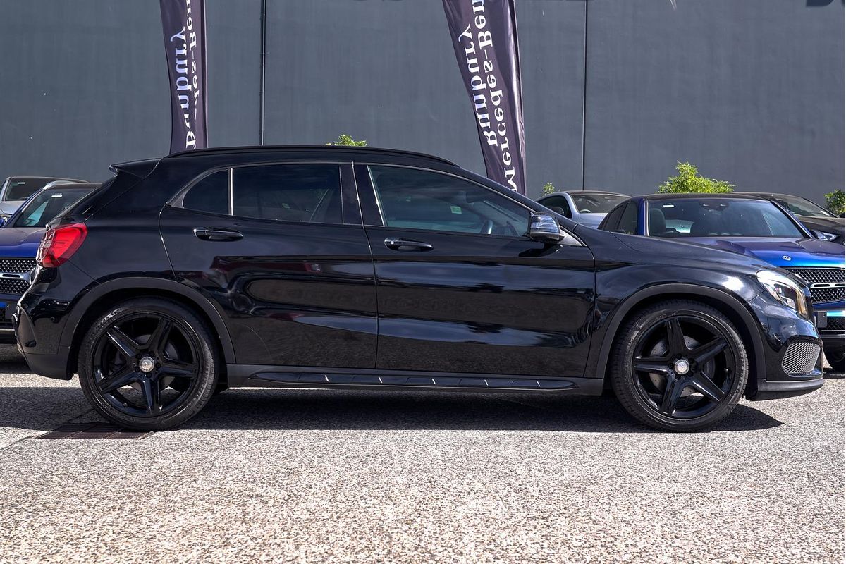 2017 Mercedes-Benz GLA-Class GLA250 X156