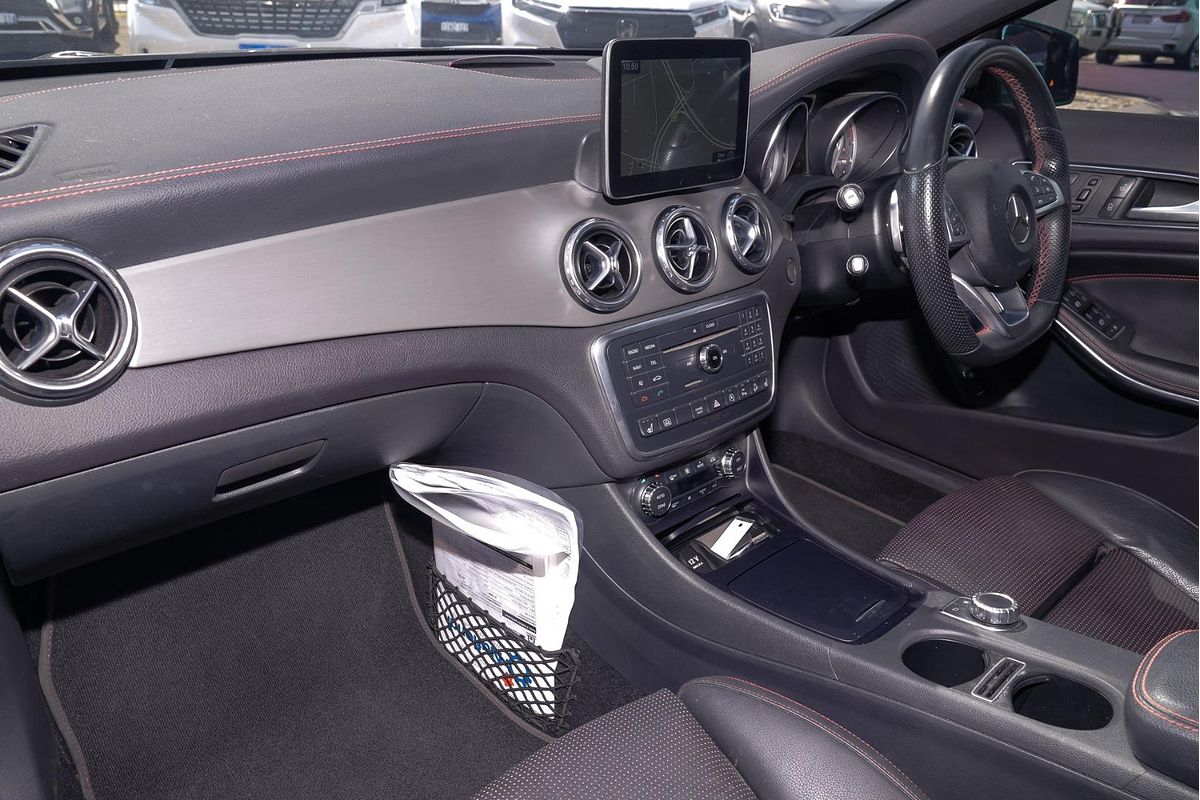 2017 Mercedes-Benz GLA-Class GLA250 X156