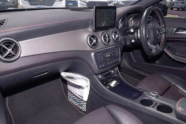 2017 Mercedes-Benz GLA-Class GLA250 X156