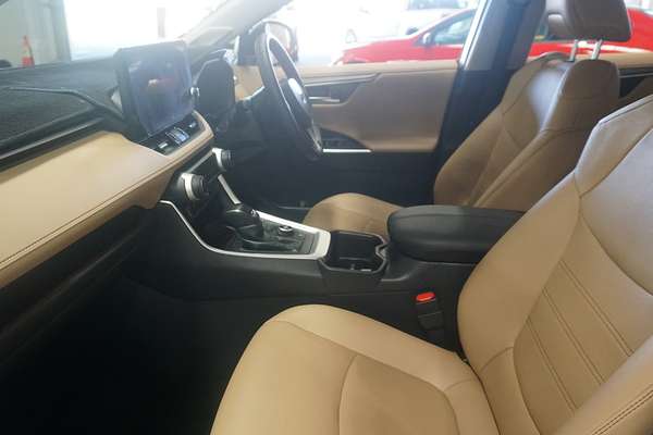 2024 Toyota RAV4 Cruiser AXAH54R
