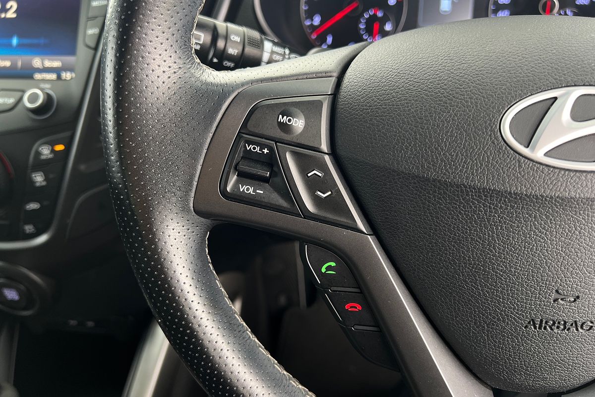 2016 Hyundai Veloster SR Turbo FS4 Series II