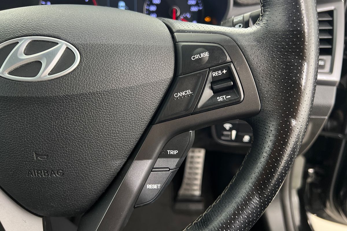2016 Hyundai Veloster SR Turbo FS4 Series II