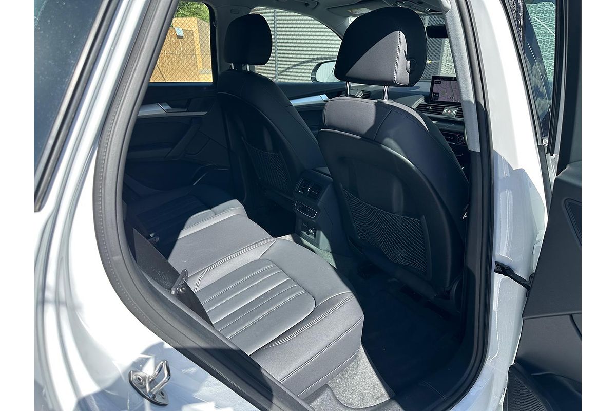 2024 Audi Q5 35 TDI FY
