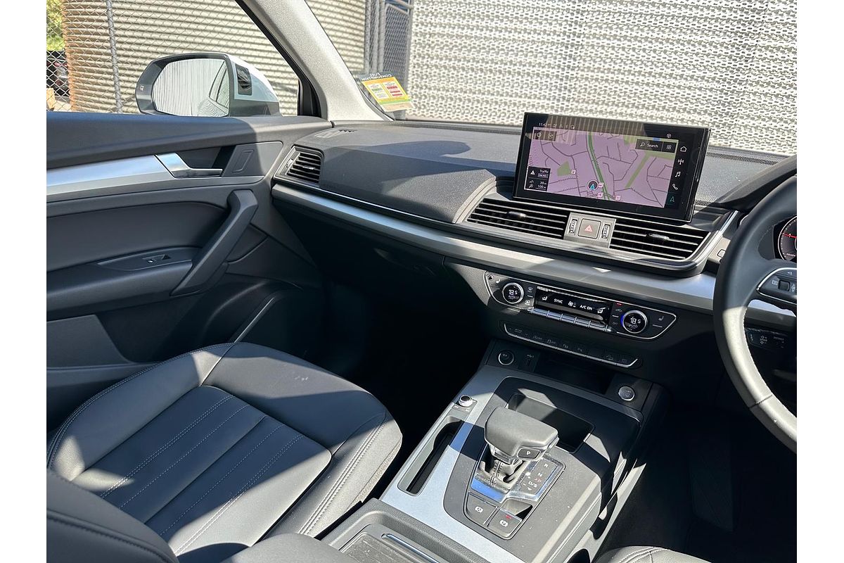 2024 Audi Q5 35 TDI FY
