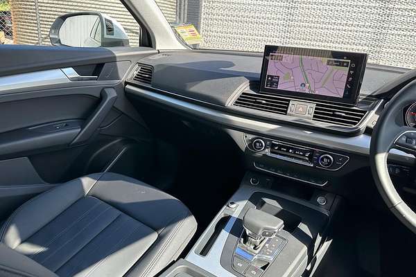 2024 Audi Q5 35 TDI FY