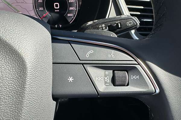 2024 Audi Q5 35 TDI FY