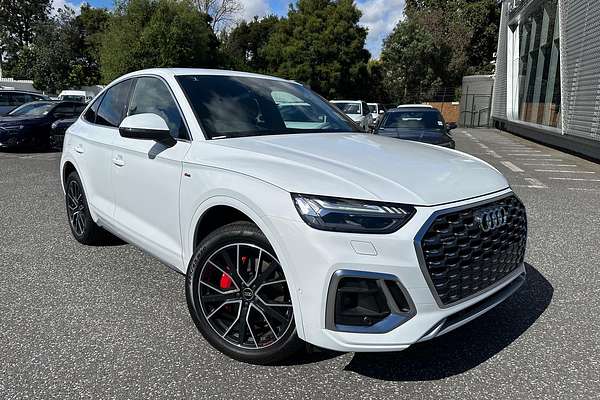 2025 Audi Q5 55 TFSI e S line FY