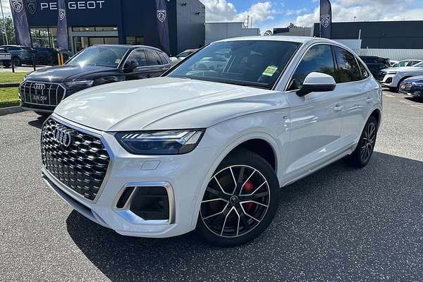 2025 Audi Q5 55 TFSI e S line FY