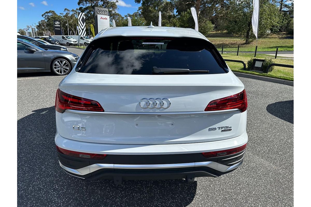 2025 Audi Q5 55 TFSI e S line FY