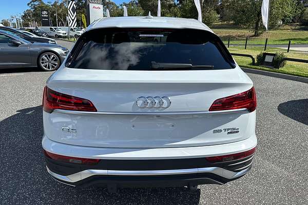 2025 Audi Q5 55 TFSI e S line FY