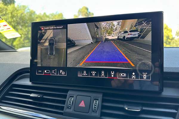 2025 Audi Q5 55 TFSI e S line FY