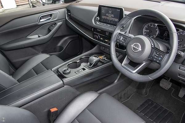 2024 Nissan X-TRAIL ST-L T33