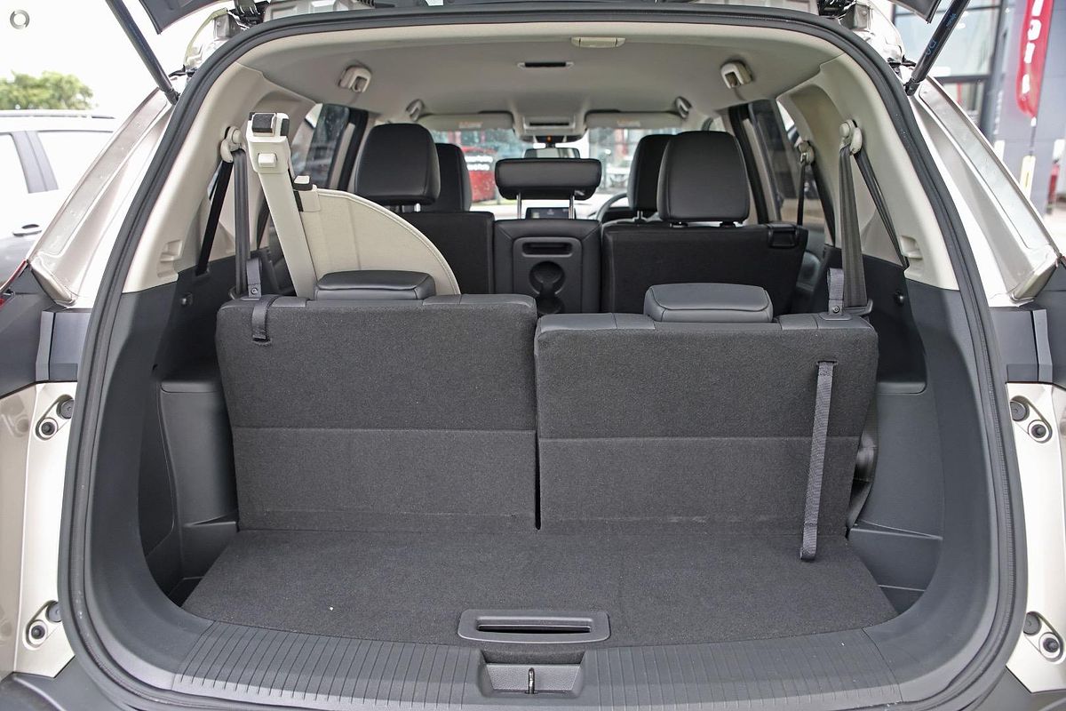 2024 Nissan X-TRAIL ST-L T33