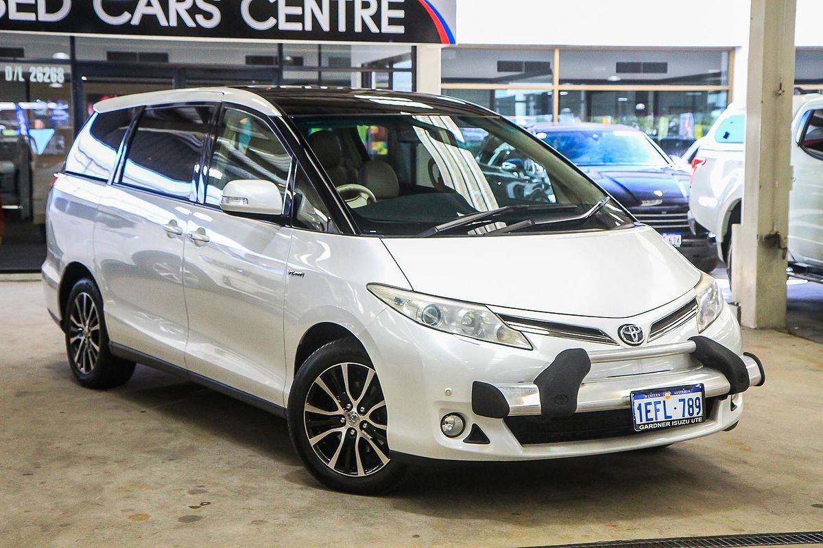 2013 Toyota Tarago Ultima GSR50R