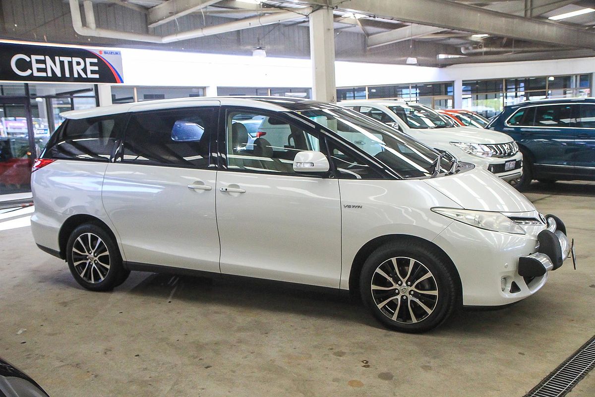 2013 Toyota Tarago Ultima GSR50R