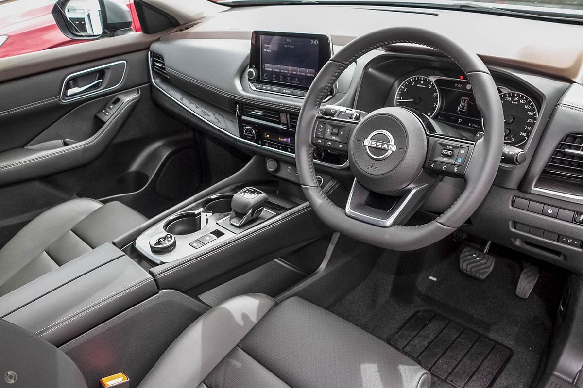 2024 Nissan X-TRAIL ST-L T33