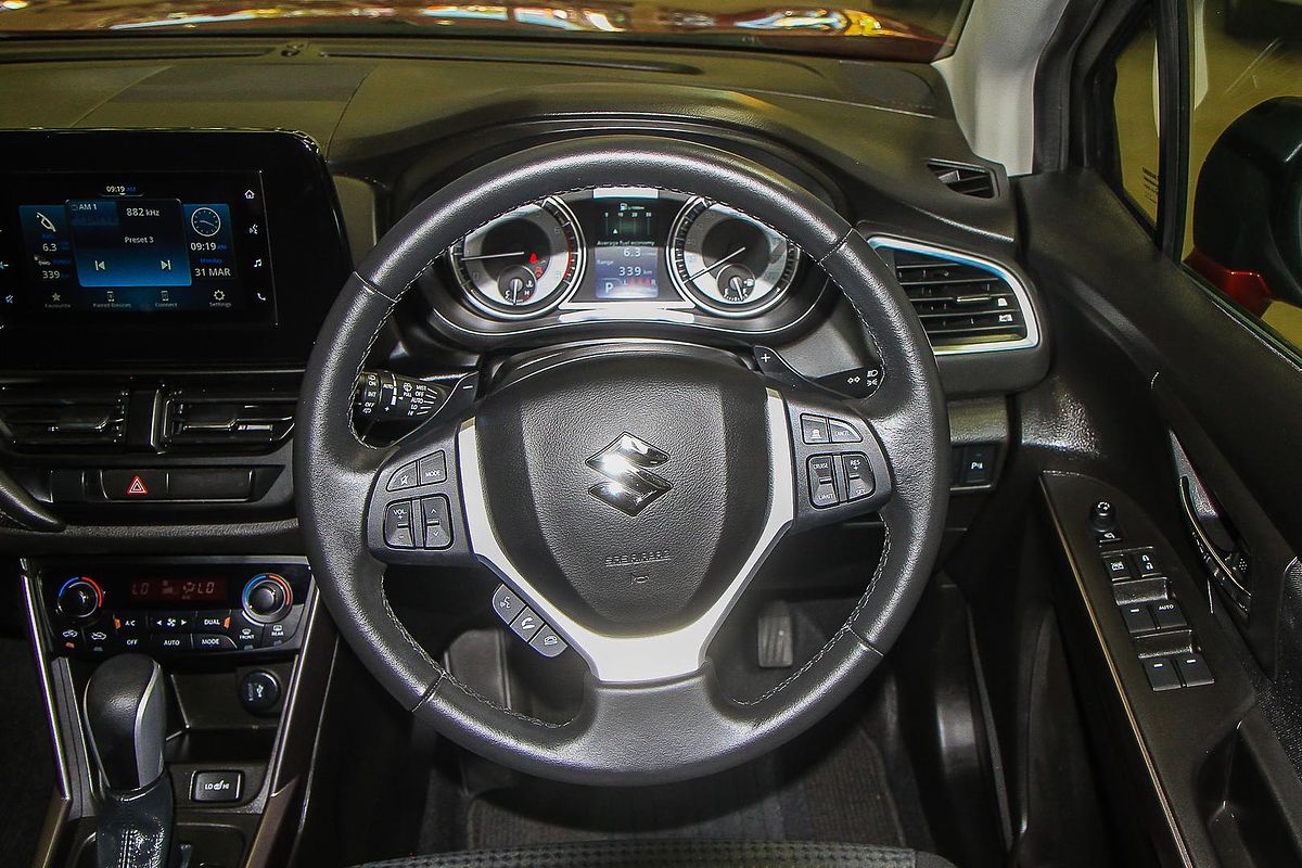 2024 Suzuki S-Cross JYB