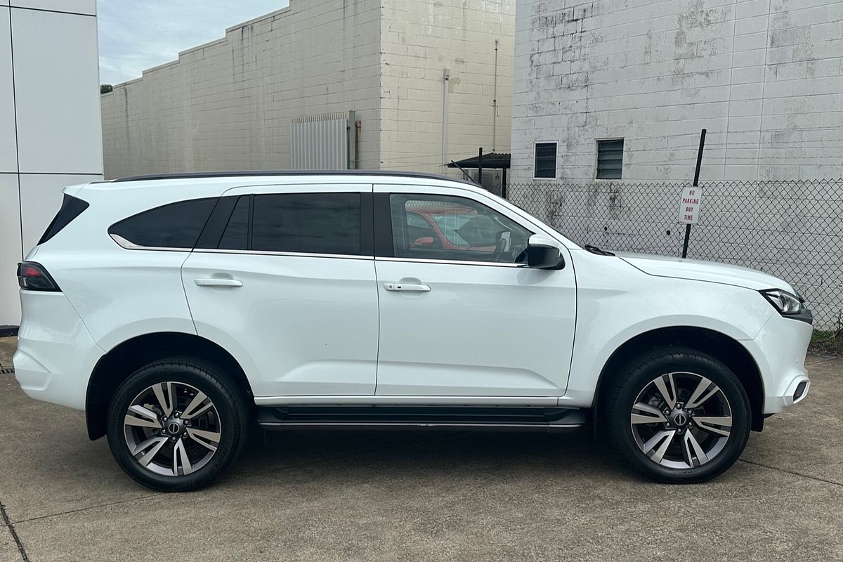 2023 Isuzu MU-X LS-T