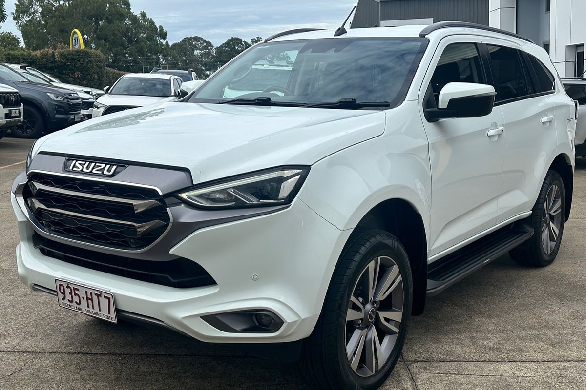 2023 Isuzu MU-X LS-T