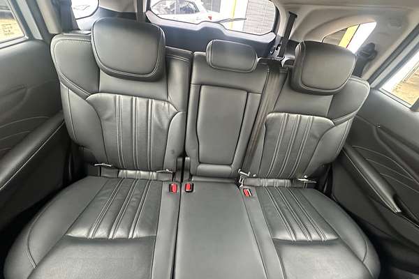 2023 Isuzu MU-X LS-T