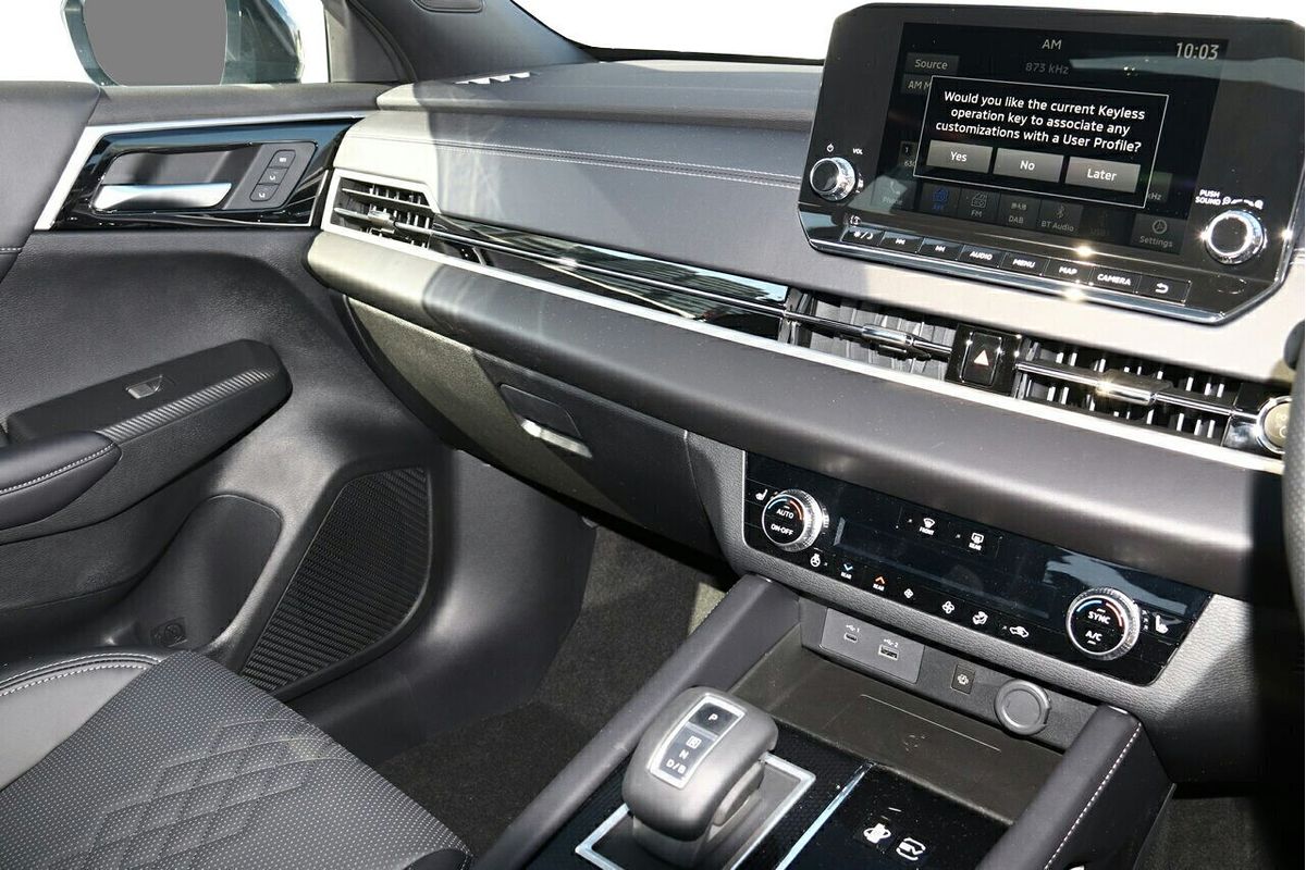 2025 Mitsubishi Outlander PHEV GSR ZM