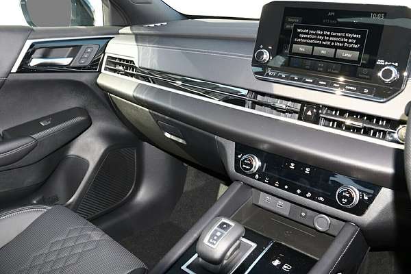 2025 Mitsubishi Outlander PHEV GSR ZM