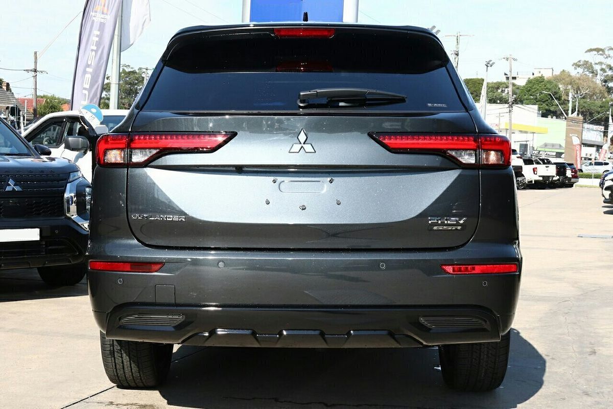 2025 Mitsubishi Outlander PHEV GSR ZM