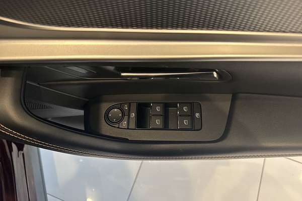 2024 Mazda CX-80 P50e Touring KL